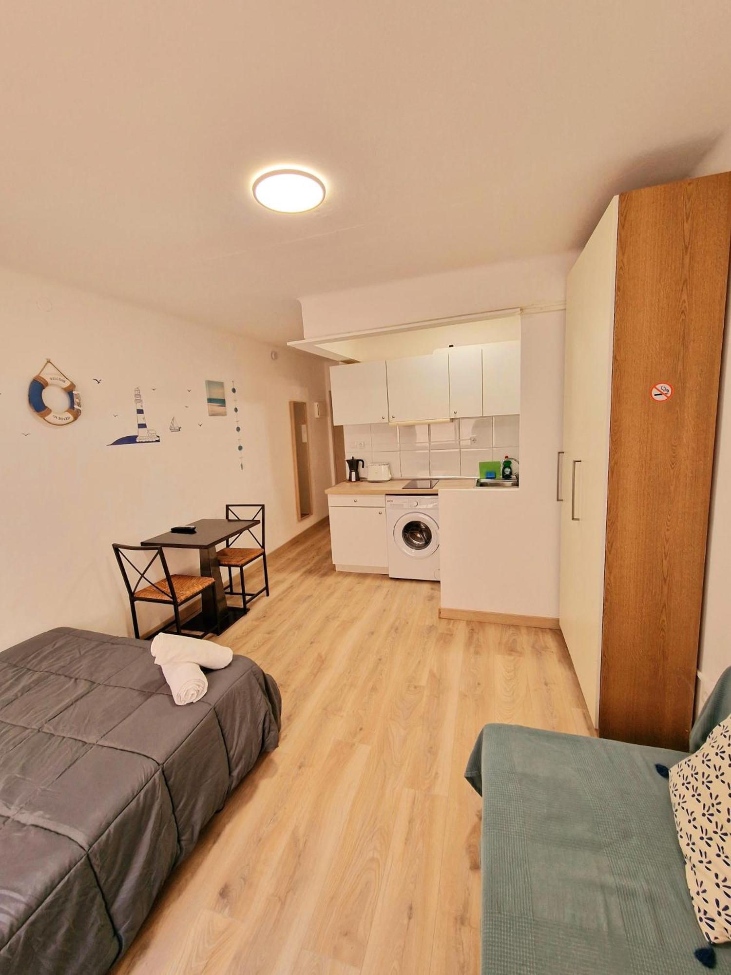 Apartamentosbiamar カンブリルス エクステリア 写真