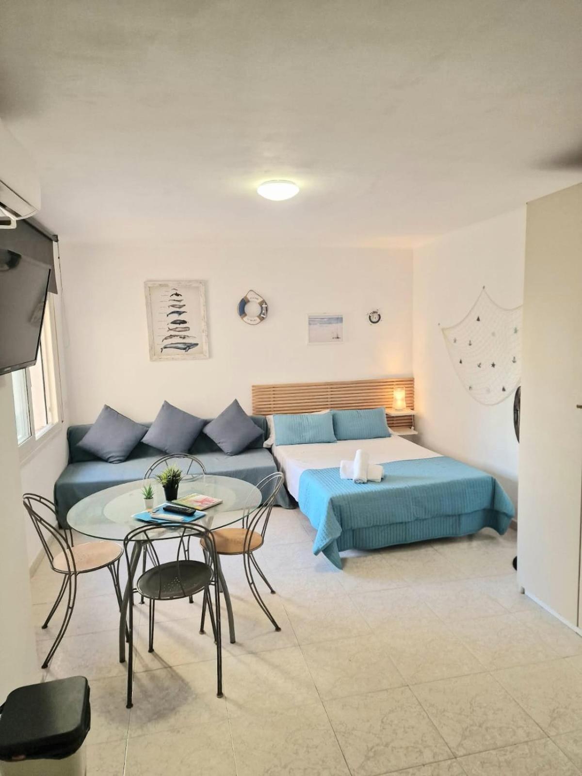Apartamentosbiamar カンブリルス エクステリア 写真